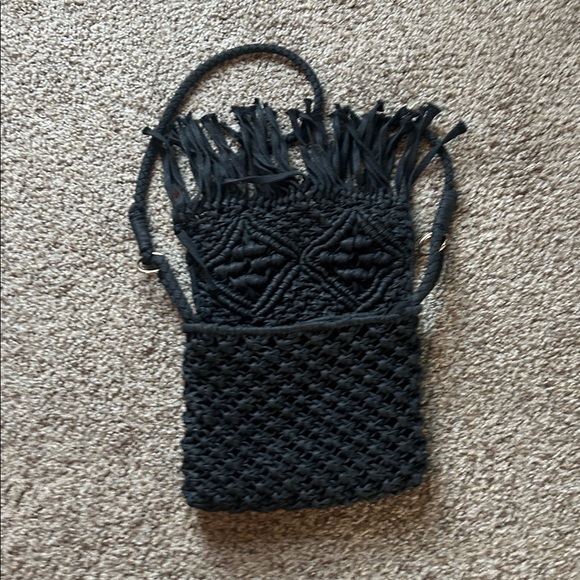 Black Woven Fringe Shoulder Bag - Picture 9 of 10